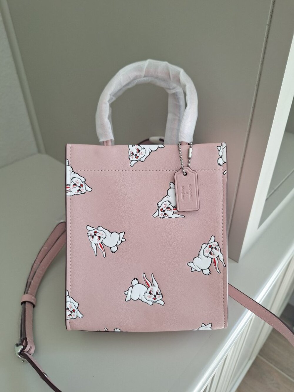 New Coach White Rabbit x Cashin Mini Tote handbag in a pastel pink color - Picture 5 of 10